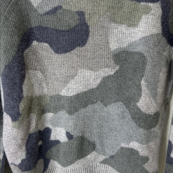 WHITE + WARREN Cashmere Waffle Sweatshirt Khaki Green/Gray Size Medium - Picture 14 of 15